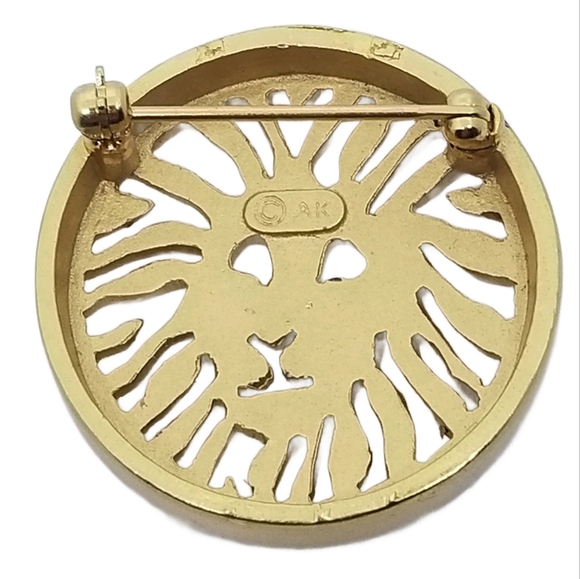 ANNE KLEIN VINTAGE SATIN GOLDTONE LION HEAD BROOCH - Picture 3 of 4